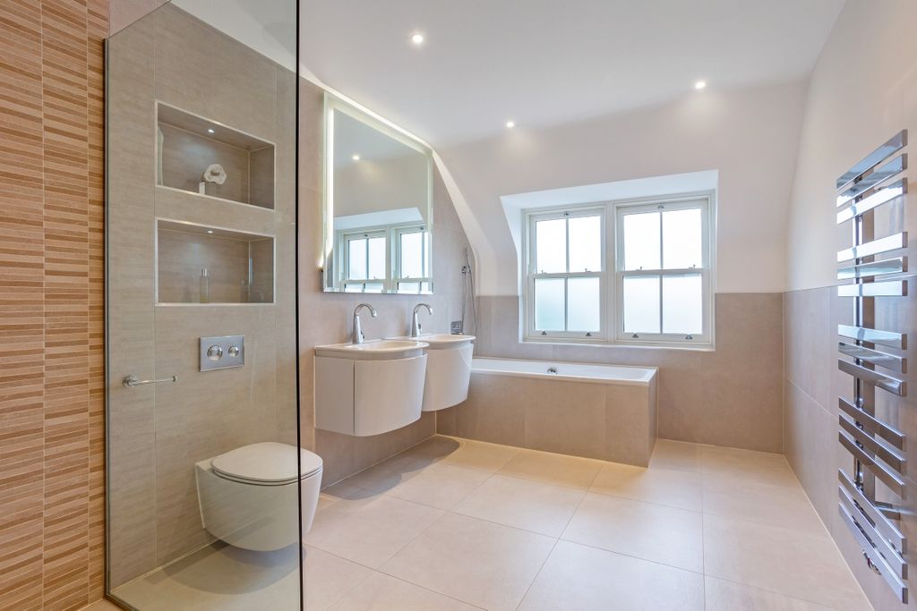 Additional image 15 of 5 bed detached house to rentWindsor Grey Close, Ascot SL5