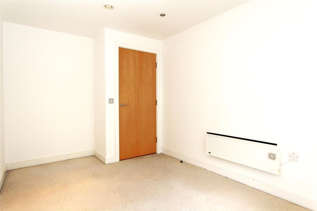 Additional image 2 of 1 bed flat to rentCartier House, Leeds Dock LS10