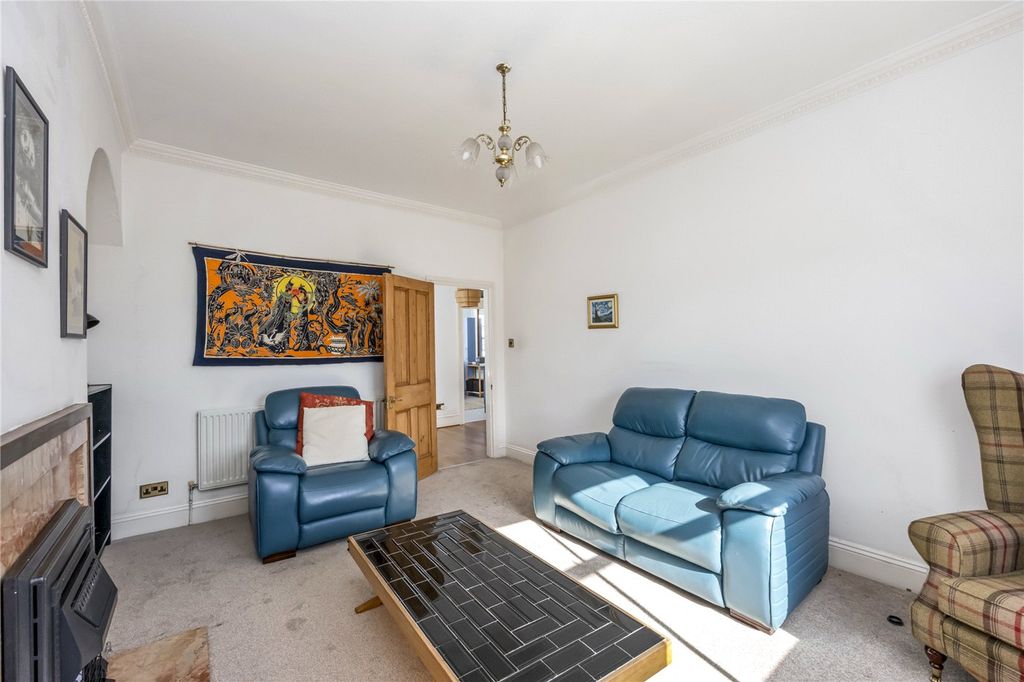 Additional image 3 of 2 bed flat to rentMedina Villas, Hove, East Sussex BN3