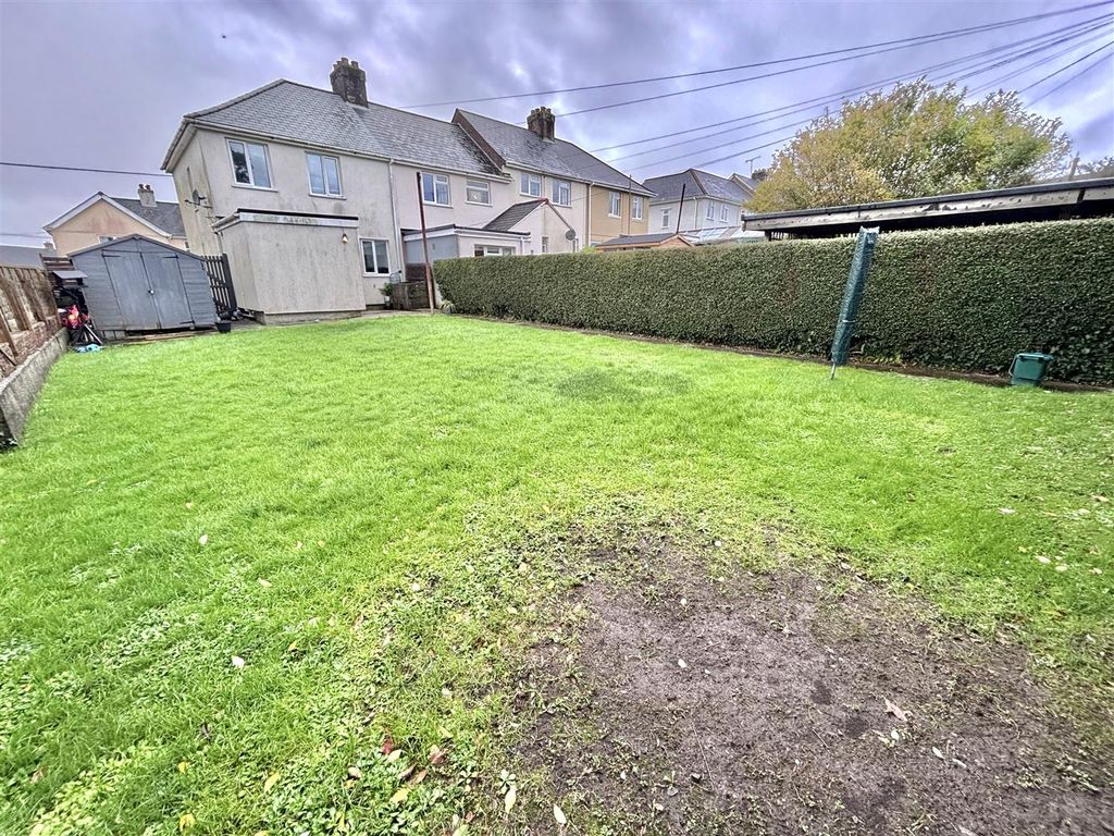 Additional image 13 of 3 bed end terrace house to rentDobell Road, St. Austell PL25