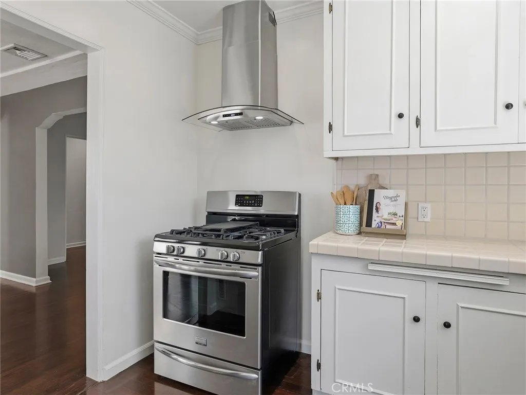 Additional image 8 of 5233 Lemp Avenue, Valley Village, CA 91601