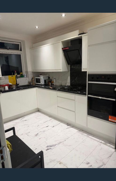 2 bed flat to rentHeanor DE75 photo 4