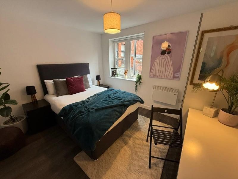 6 bed shared accommodation to rentHyde Terrace, Leeds LS2 photo 4