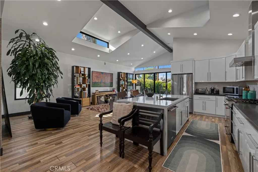 Additional image 6 of 17929 Martha Street, Encino, CA 91316