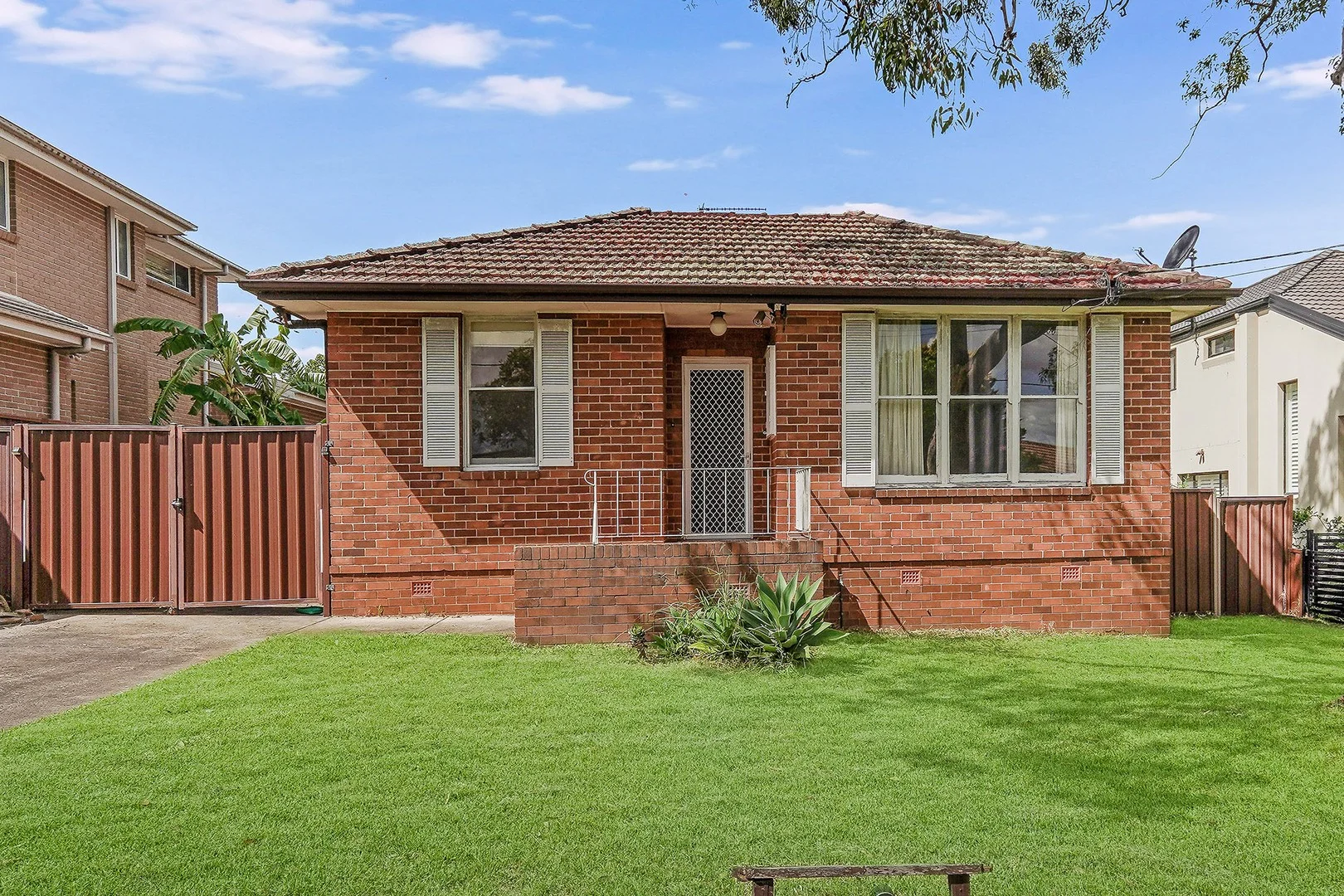 4 Macarthur Avenue, Strathfield NSW 2135