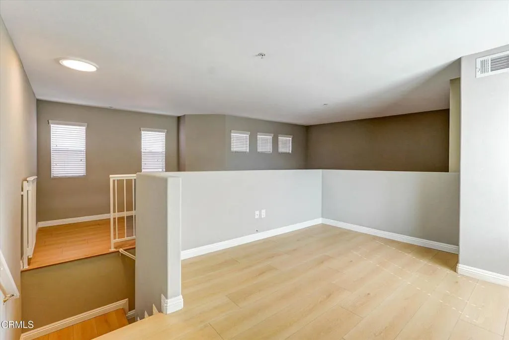 Additional image 40 of 719 E Tujunga Ave Unit B, Burbank, CA 91501