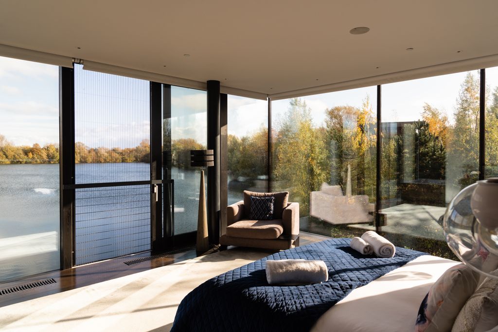 Additional image 32 of 4 bed villa to rentThe Glasshouse, 2 Huntsmans Causeway, Coln Waters, Lechlade, Gloucestershire GL7