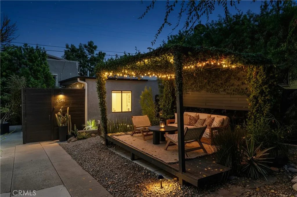 654 S Soto st, Los Angeles, CA 90023