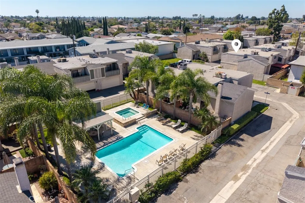 10401 Hammontree Dr, Garden Grove, CA 92843