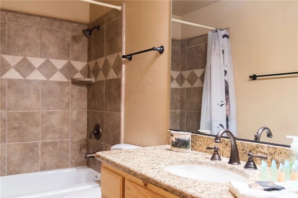 Additional image 36 of 43628 Yosemite Drive, Big Bear Lake, CA 92315