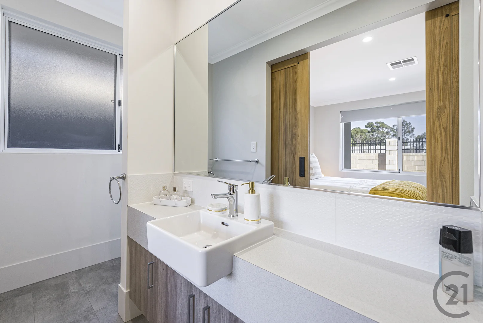 Additional image 5 of 33 Waardong Court, Halls Head WA 6210