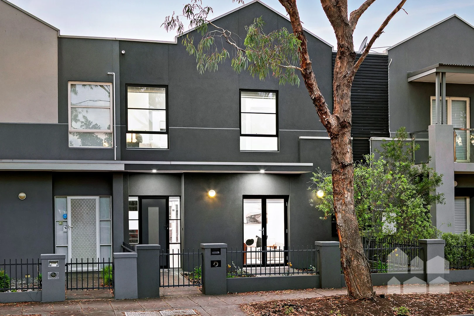 16 Lilardia Avenue, Maribyrnong VIC 3032