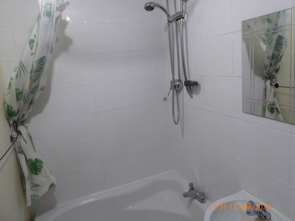 Additional image 7 of 2 bed flat to rentWaun Burgess, Carmarthen SA31