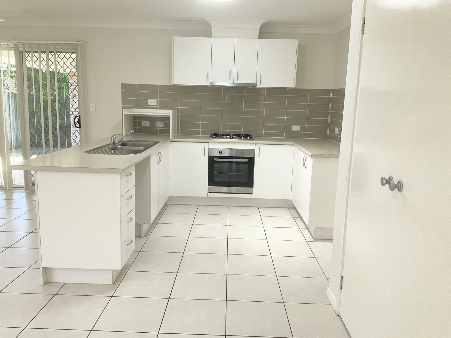 Additional image 2 of Lawnton QLD 4501