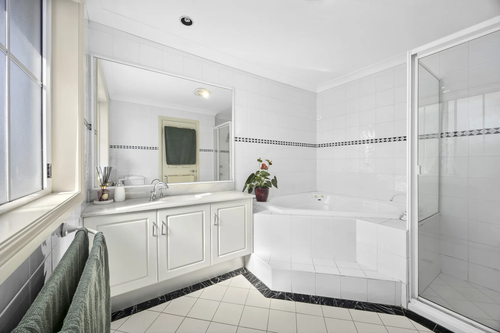 Additional image 10 of 45 Mortimer Lewis Drive, Huntleys Cove NSW 2111