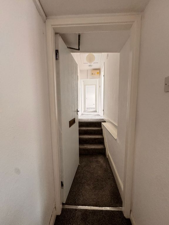 Additional image 2 of 2 bed flat to rentBeach Road, Barmouth LL42