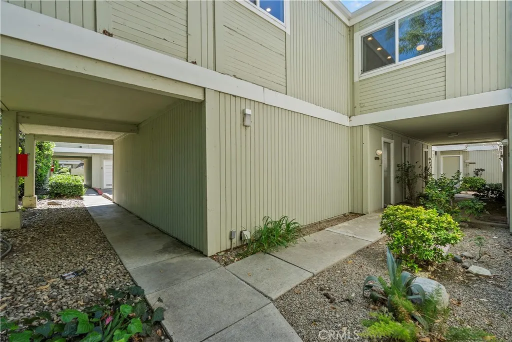 Additional image 46 of 22117 Burbank Blvd Unit 5, Woodland Hills, CA 91367