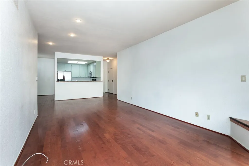 Additional image 36 of 221 S Oak Knoll Avenue Unit 202, Pasadena, CA 91101