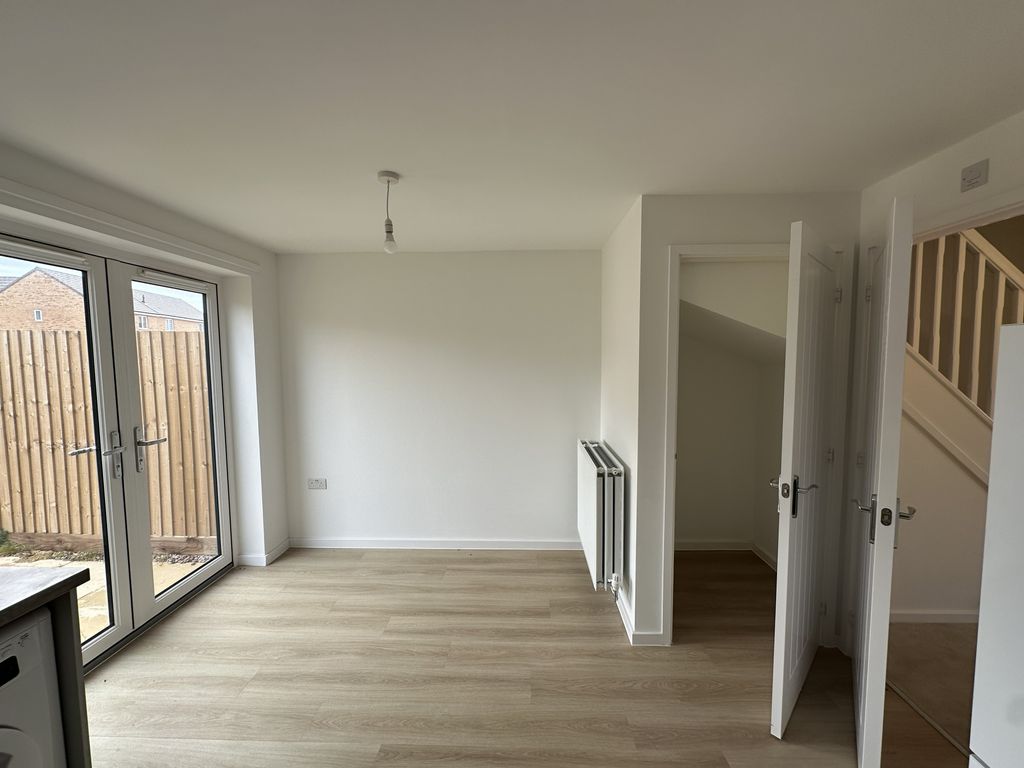 Additional image 8 of 3 bed town house to rentEpping Drive, Peterborough PE7