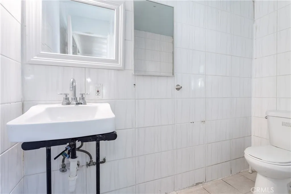 Additional image 69 of 8855 Tyrone Avenue, Panorama City, CA 91402