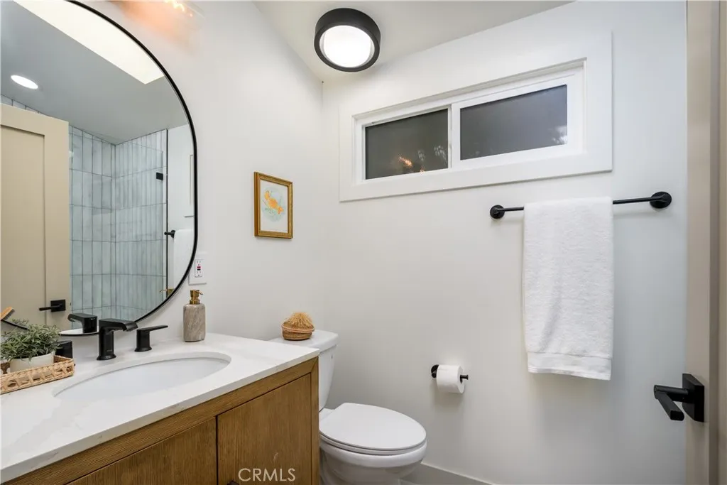 Additional image 76 of 223 Howland Canal Ct, Venice, CA 90291