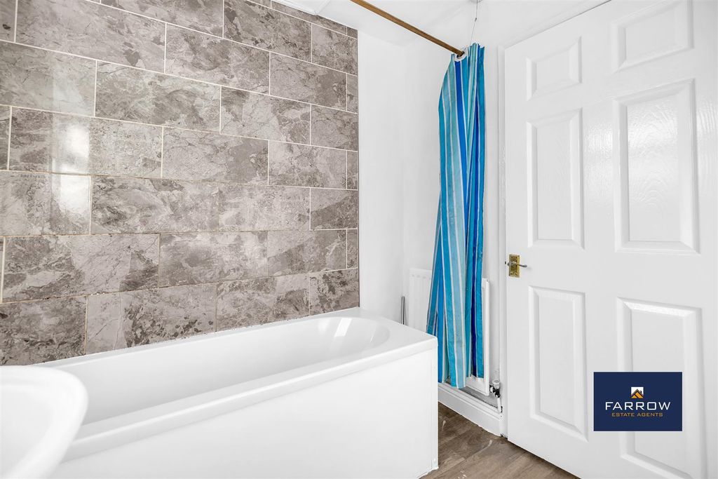 Additional image 10 of 3 bed terraced house to rentDonnington Street, Grimsby DN32