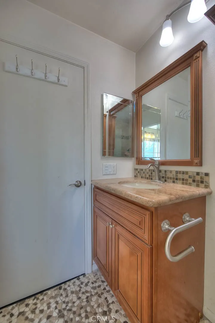 Additional image 86 of 700 E Lake Drive E Unit 7, Orange, CA 92866