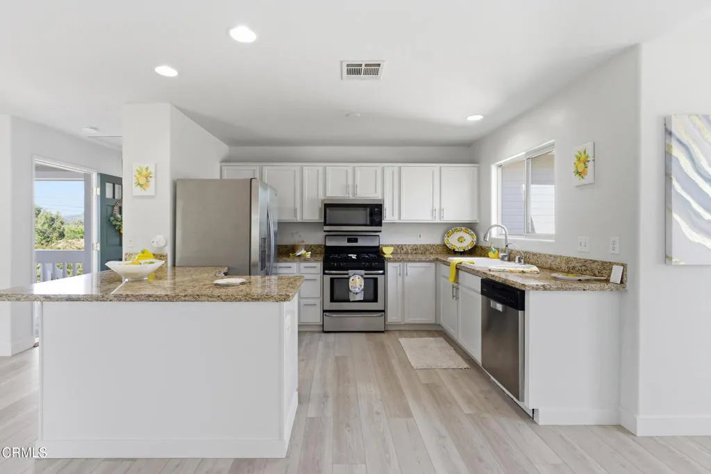Additional image 7 of 134 Bundren Street, Oak View, CA 93022