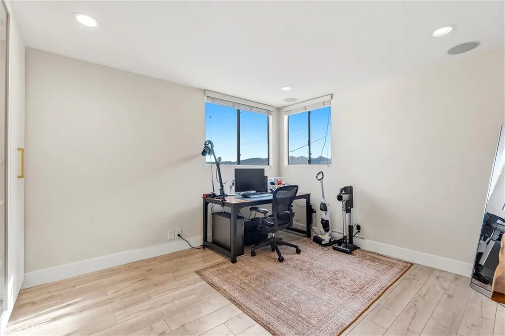 Additional image 28 of 1227 N Brand Blvd, Glendale, CA 91202