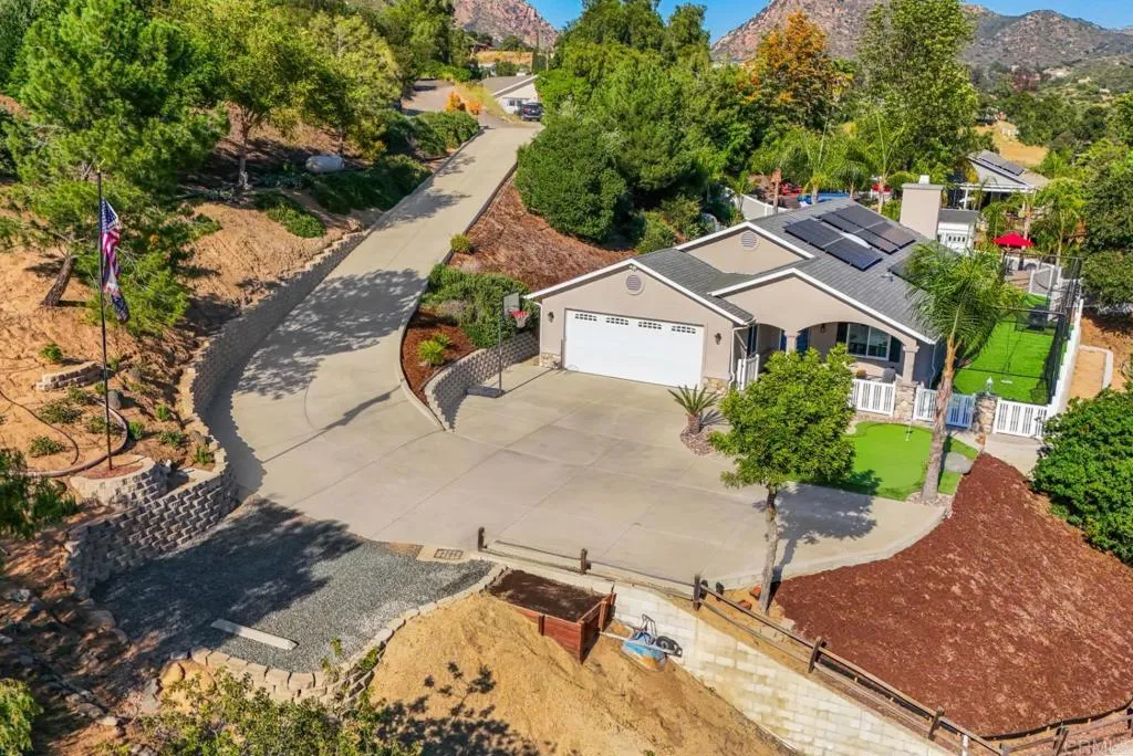 Additional image 4 of 1107 Saint George Drive, El Cajon, CA 92019