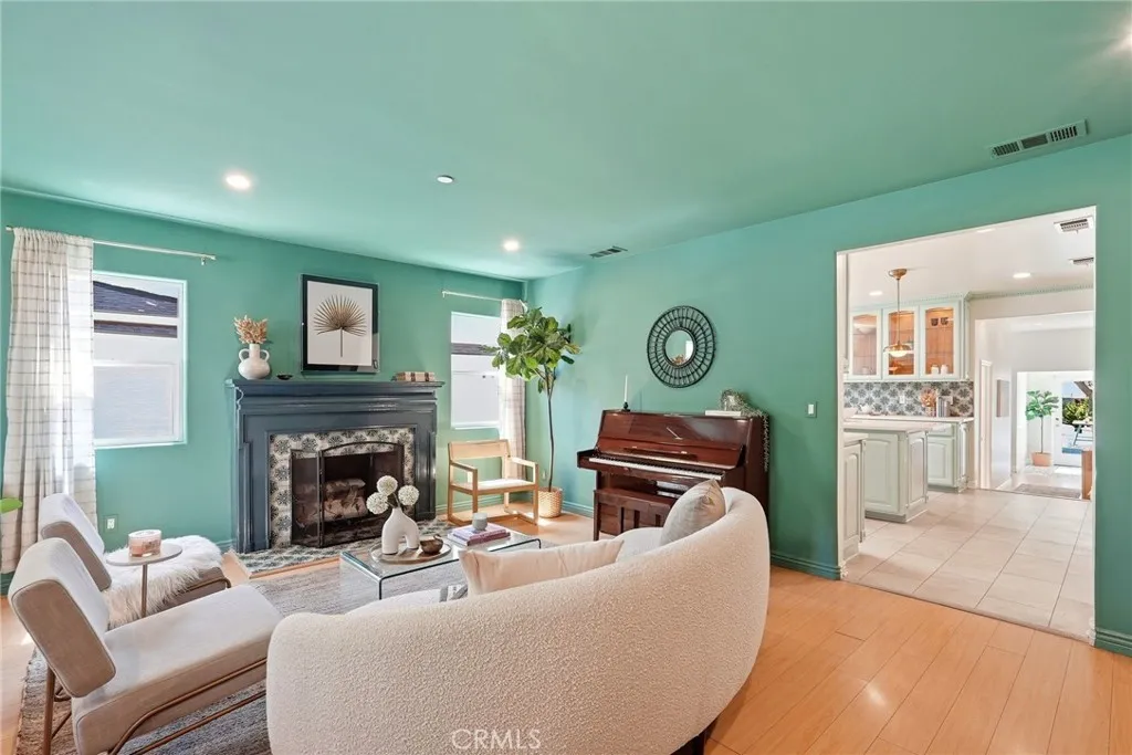 Additional image 8 of 435 Eton Drive, Burbank, CA 91504