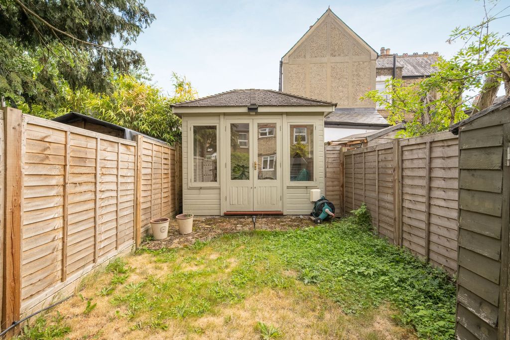Additional image 10 of 4 bed property to rentBolton Road, Windsor SL4