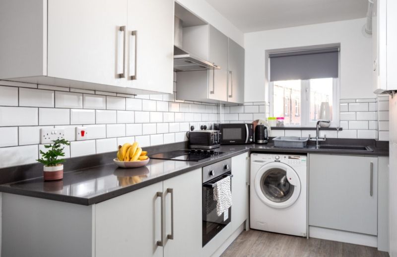 Additional image 3 of 3 bed shared accommodation to rentThornville Court, Thornville Road, Hyde Park, Leeds LS6