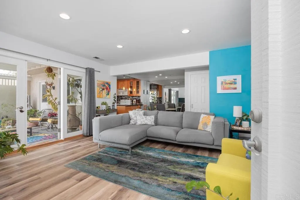 Additional image 4 of 1081 Woodlake Dr, Cardiff By The Sea, CA 92007