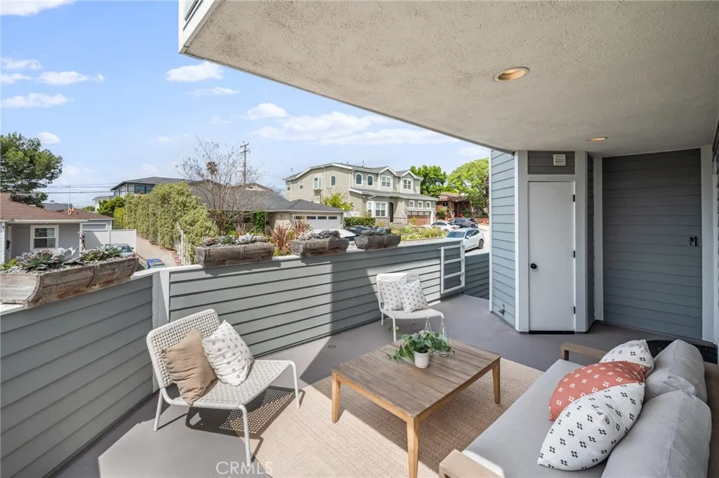 Additional image 12 of 1300 12th Street Unit E, Manhattan Beach, CA 90266
