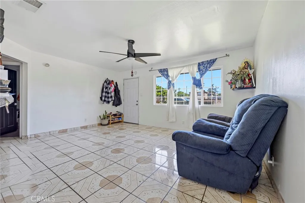 Additional image 11 of 1054 W 24th St, Merced, CA 95340