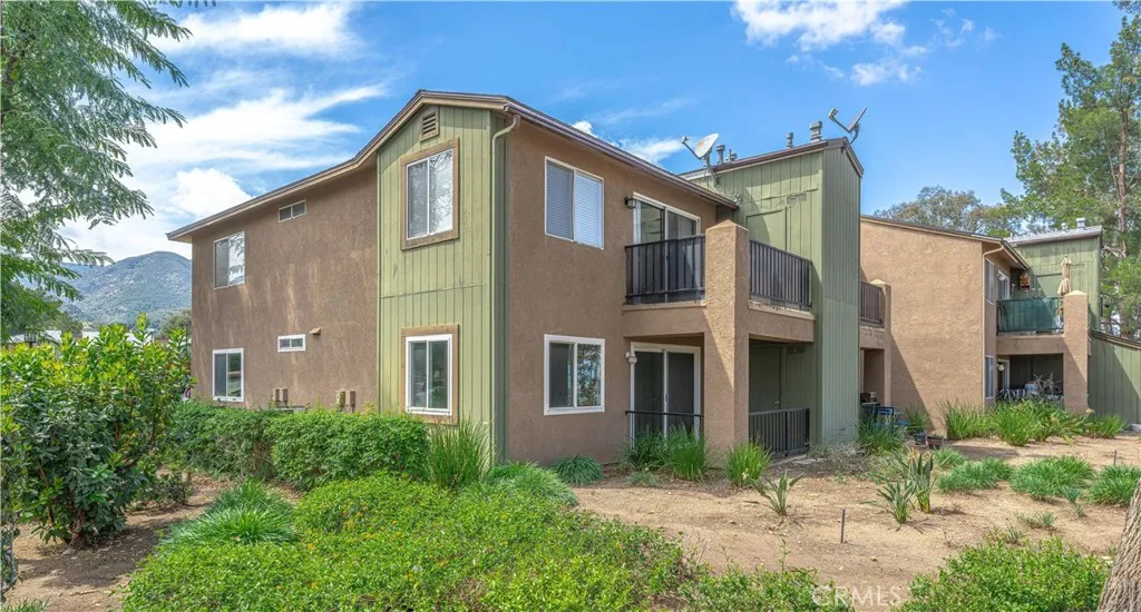 Additional image 4 of 2552 Avenida Del Vista Unit 204, Corona, CA 92882