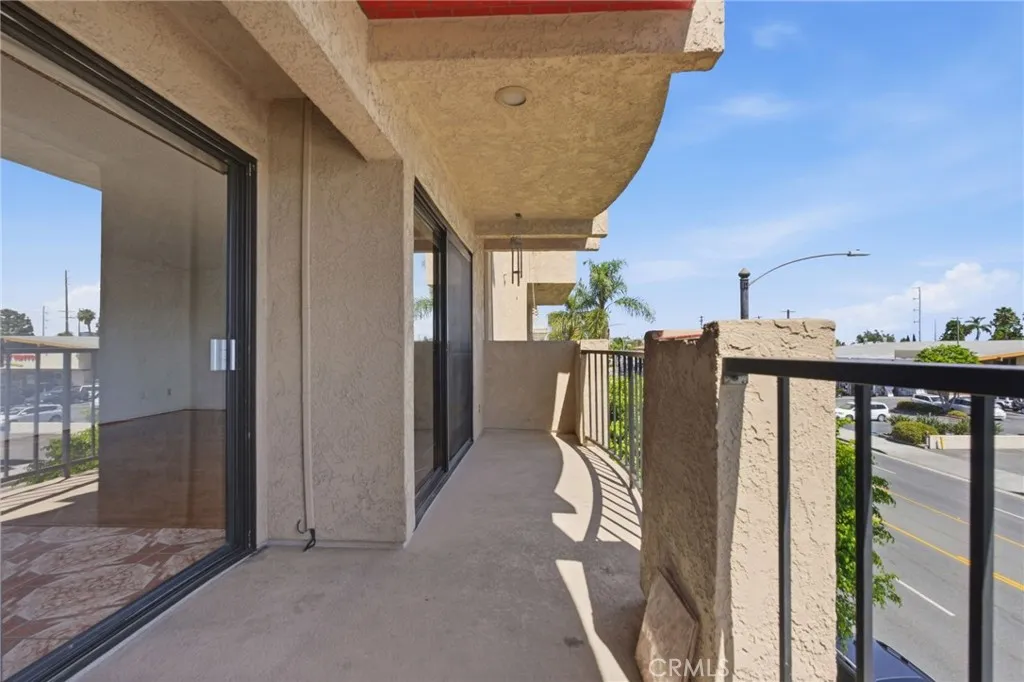 Additional image 38 of 605 Redondo Ave Unit 304, Long Beach, CA 90814