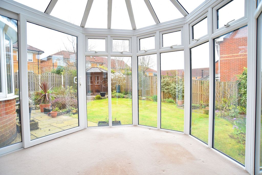 Additional image 9 of 5 bed detached house to rentBarnwell Crescent, Harrogate HG2