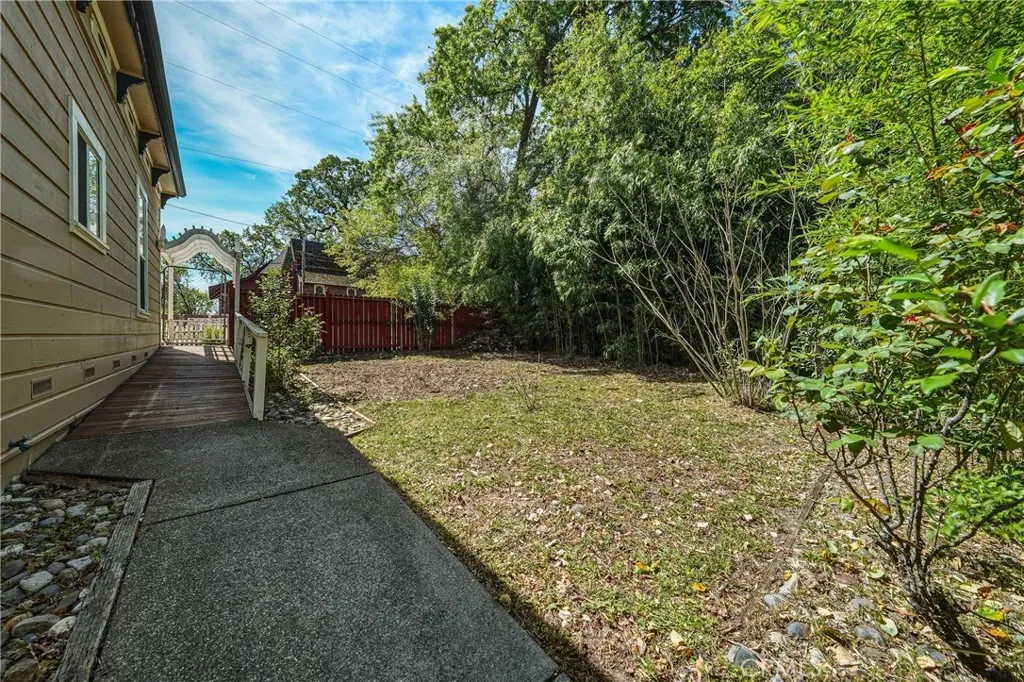 Additional image 136 of 150 Clearlake Ave, Lakeport, CA 95453