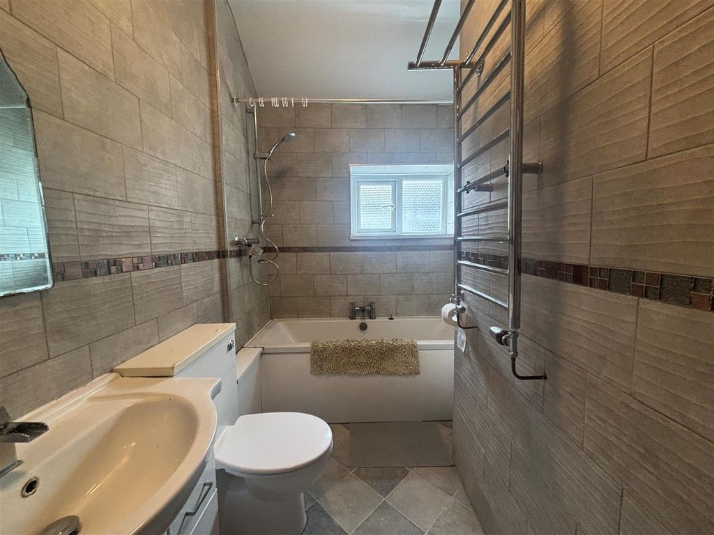 Additional image 11 of 3 bed property to rentStation Terrace, Caerphilly CF83