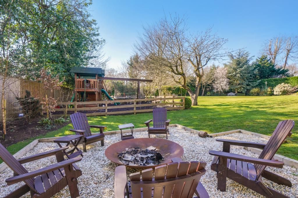 Additional image 14 of 6 bed detached house to rentManor House Drive, Burwood Park, Walton On Thames, Surrey KT12