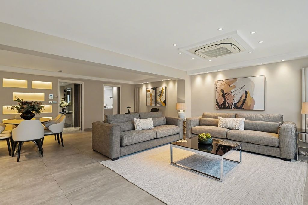 Additional image 3 of 4 bed terraced house to rentCourt Close, St John's Wood, London NW8