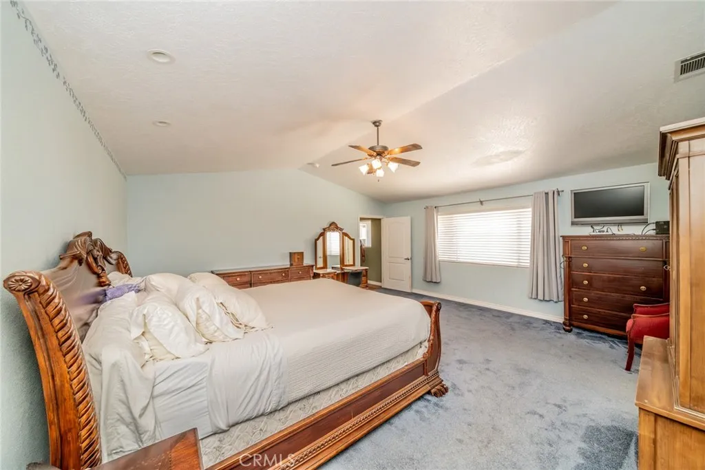 Additional image 73 of 10636 Larch Rd, Oak Hills, CA 92344