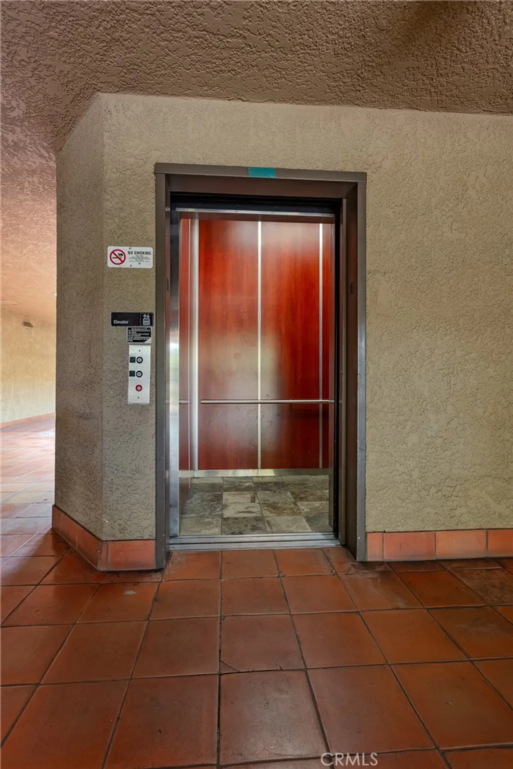Additional image 29 of 221 S Oak Knoll Avenue Unit 202, Pasadena, CA 91101