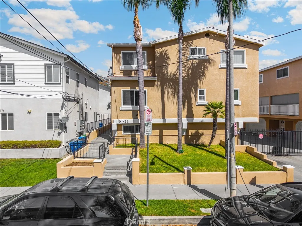 570 W 14th St Unit 4, San Pedro, CA 90731