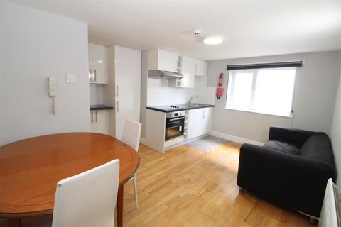 Pen-Y-Lan Road, Cardiff CF24