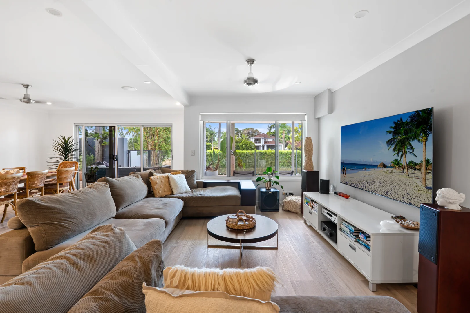 Additional image 8 of 17 Park Avenue, Broadbeach Waters QLD 4218