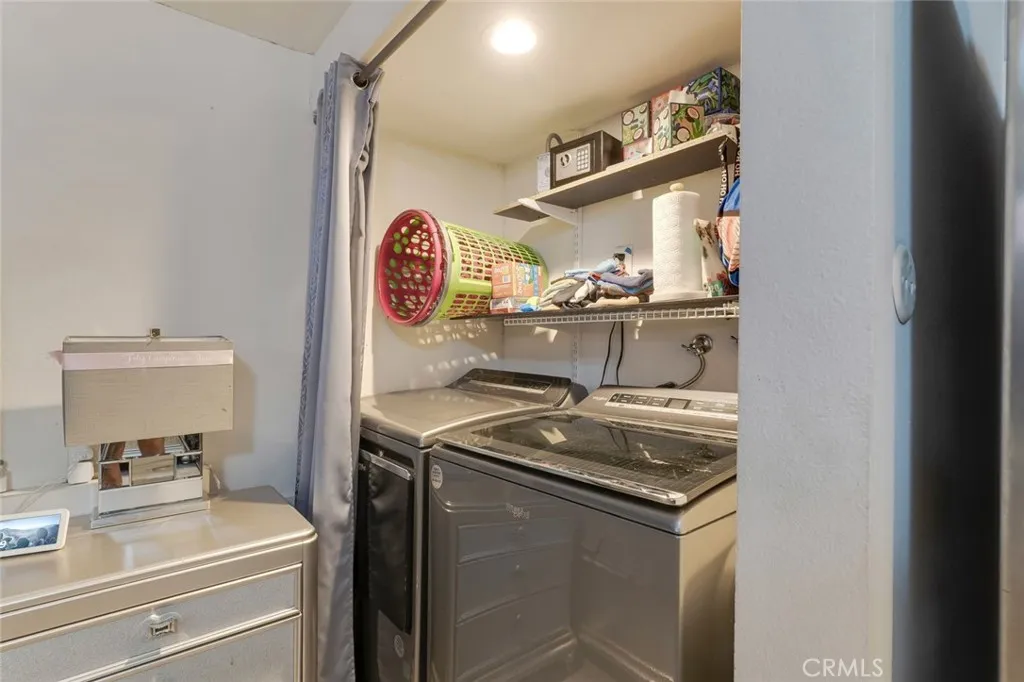 Additional image 26 of 10231 Independence Ave Unit C17, Chatsworth, CA 91311