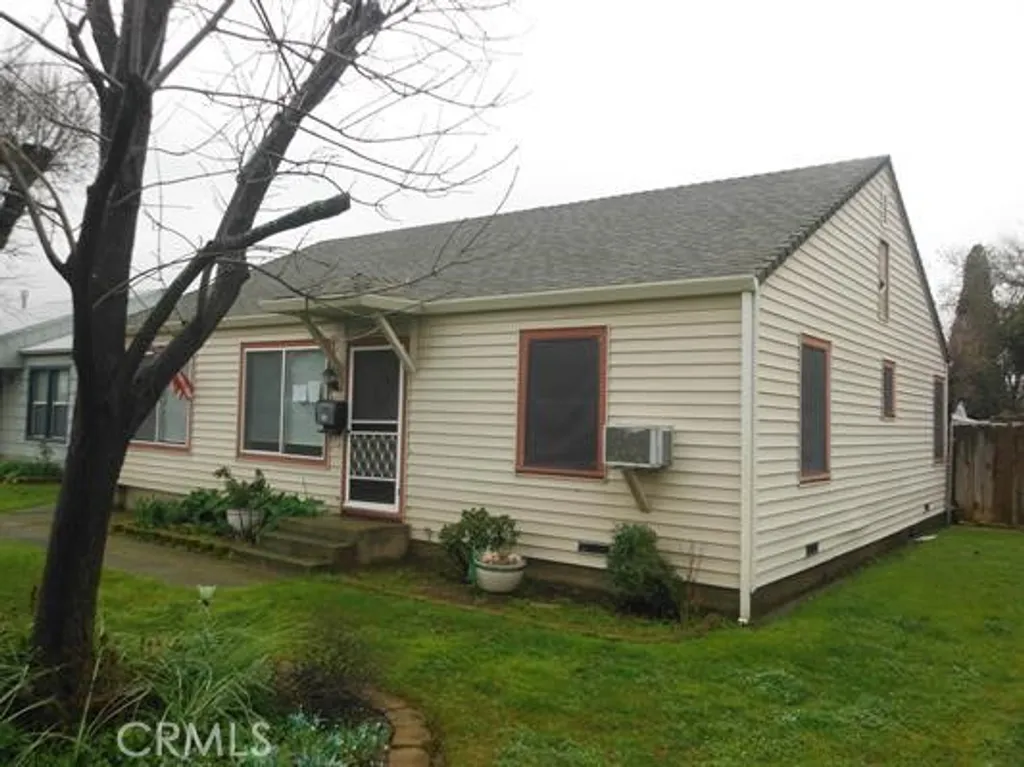 815 Marin St, Corning, CA 96021 photo 3